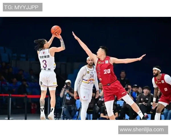 CBA季后赛激烈对决即将上演 多支劲旅争夺最终冠军荣誉