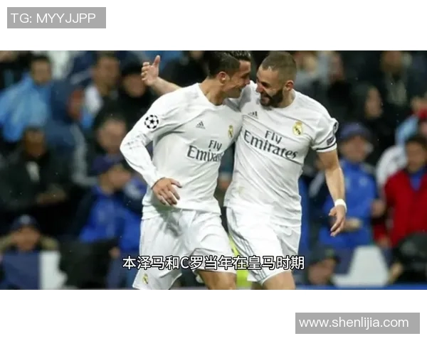 C罗社媒发声正面回应争议事件引发球迷热议与广泛关注