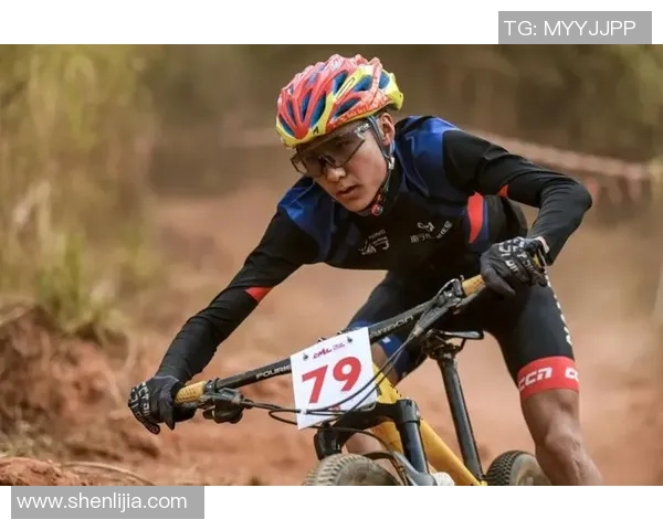 揭秘体育明星的训练日常与生活习惯如何塑造他们的巅峰状态