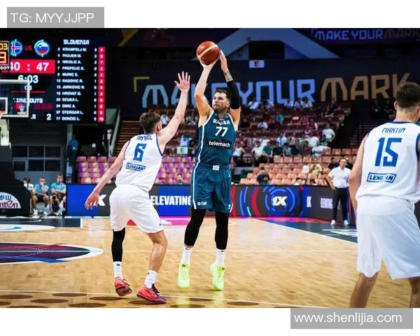 东契奇赛后情感流露泪目瞬间感动全场篮球迷 东契奇赛后情感流露泪目瞬间感动全场篮球迷